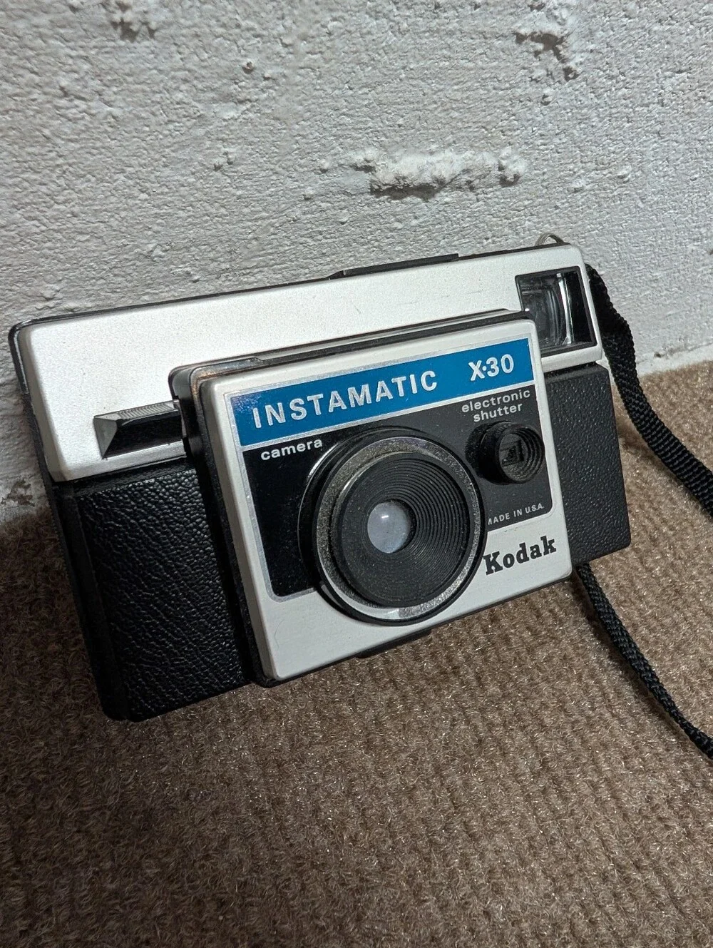Vintage 1970's KODAK Instamatic X-30 Point and Shoot Film Camera